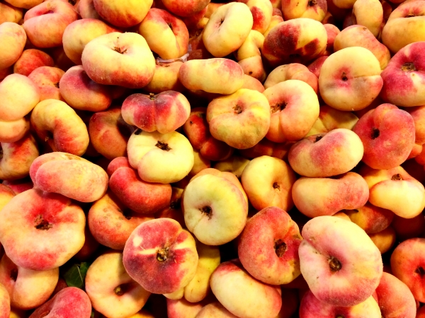 China Flat Peaches