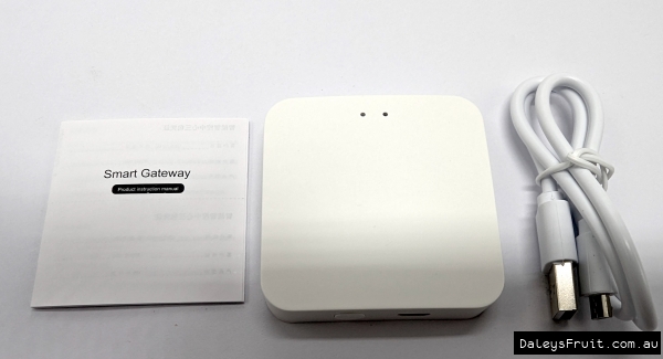 What comes with the smart gateway